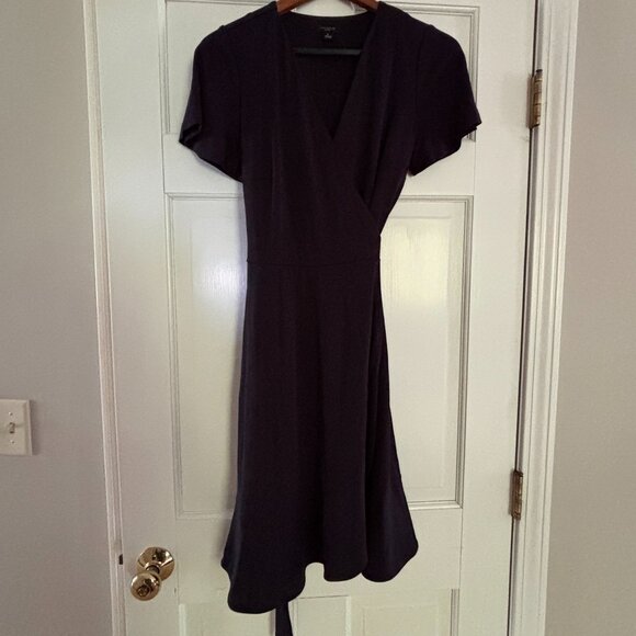 Ann Taylor Navy Wrap Dress with Ruffle Detail - Like New - 8P - Picture 1 of 3